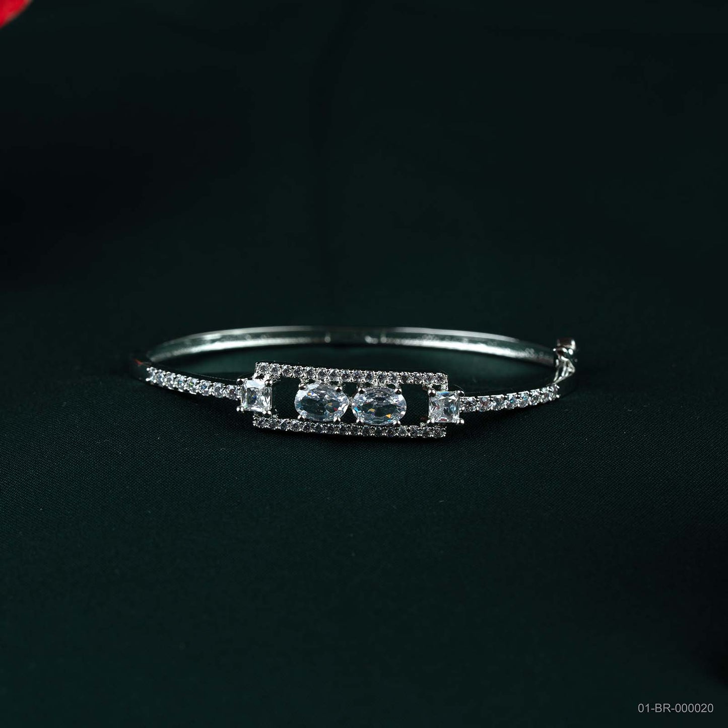 Lyra Silver Plated AD Oval Geometric Kada