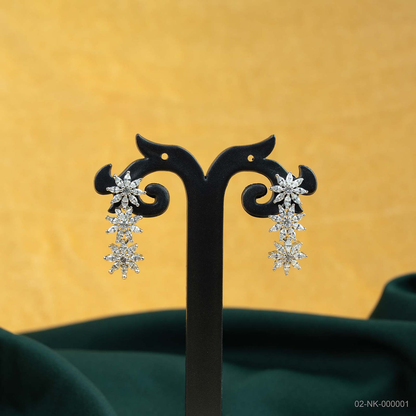 Avni Silver Plated AD Floral Necklace Set