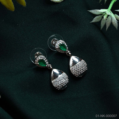 Nyra Emerald Green AD Fan Necklace Set