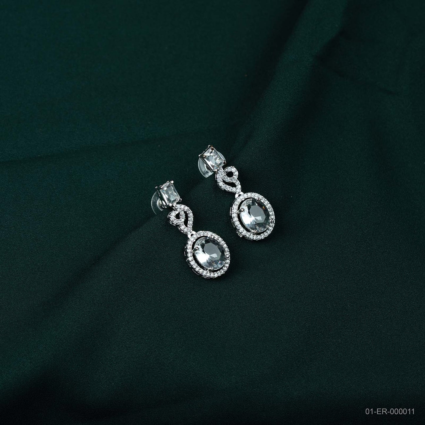 Srivaya Celeste AD Oval Drop Earrings